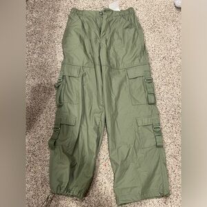 Sweet Envy Cargo Pants Size M(6-8)